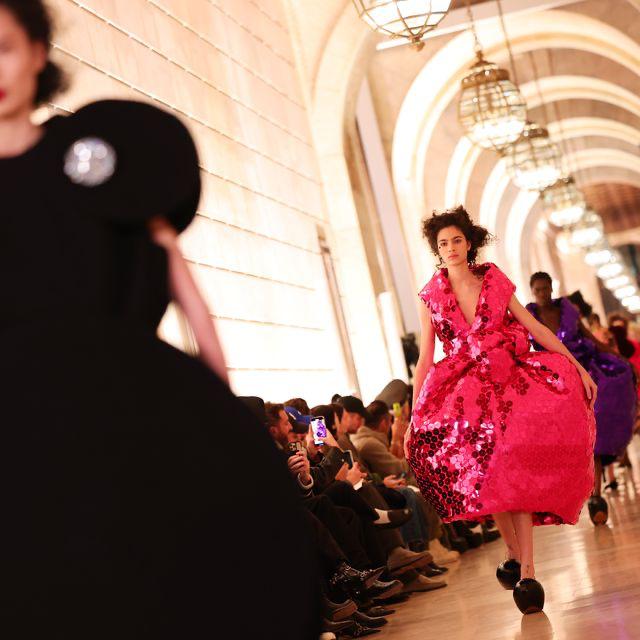 Marc Jacobs abre a Semana de Moda de Nova York com coragem e criatividade WhatsApp Image 2025-02-05 at 10.11.23 AM